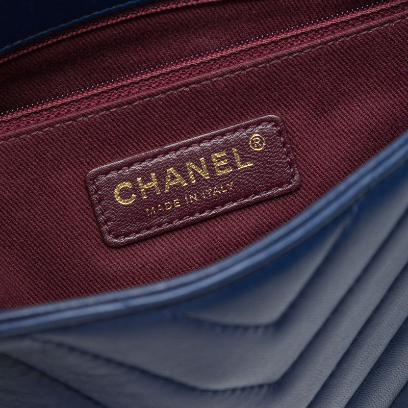 Chevron Lambskin Pyramid CC Flap - Image 5