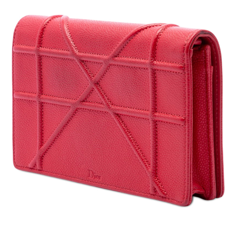 Grained Calfskin Diorama Wallet on Chain - Image 2