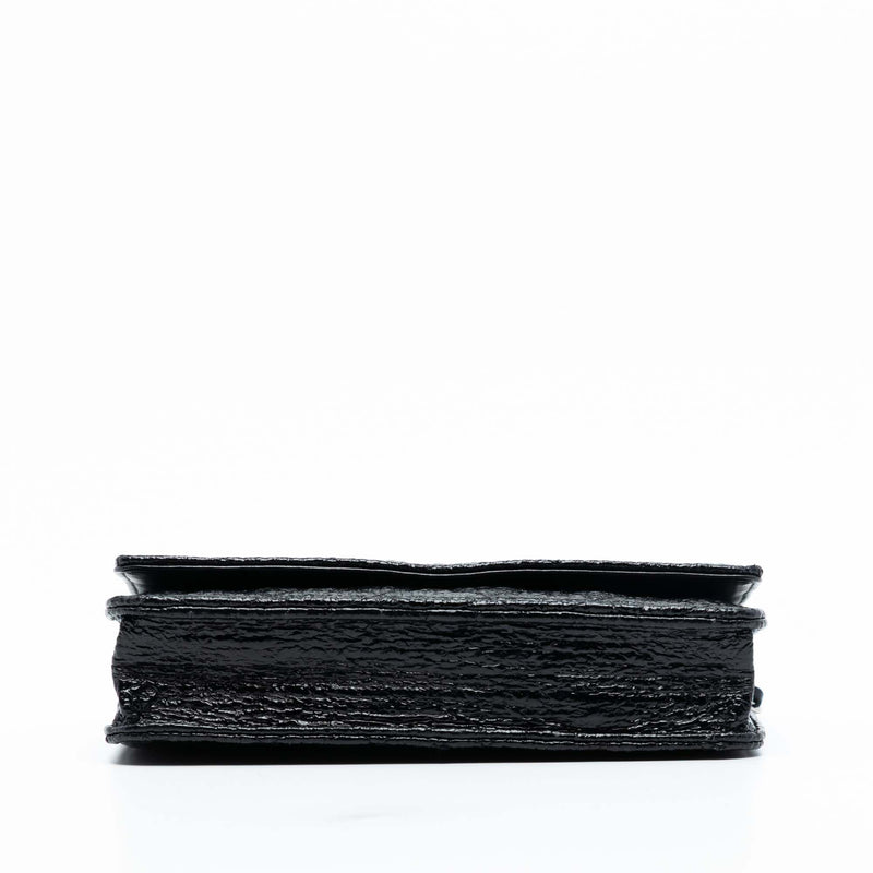 CC Quilted Crinkled Patent Wallet On Chain - Image 3