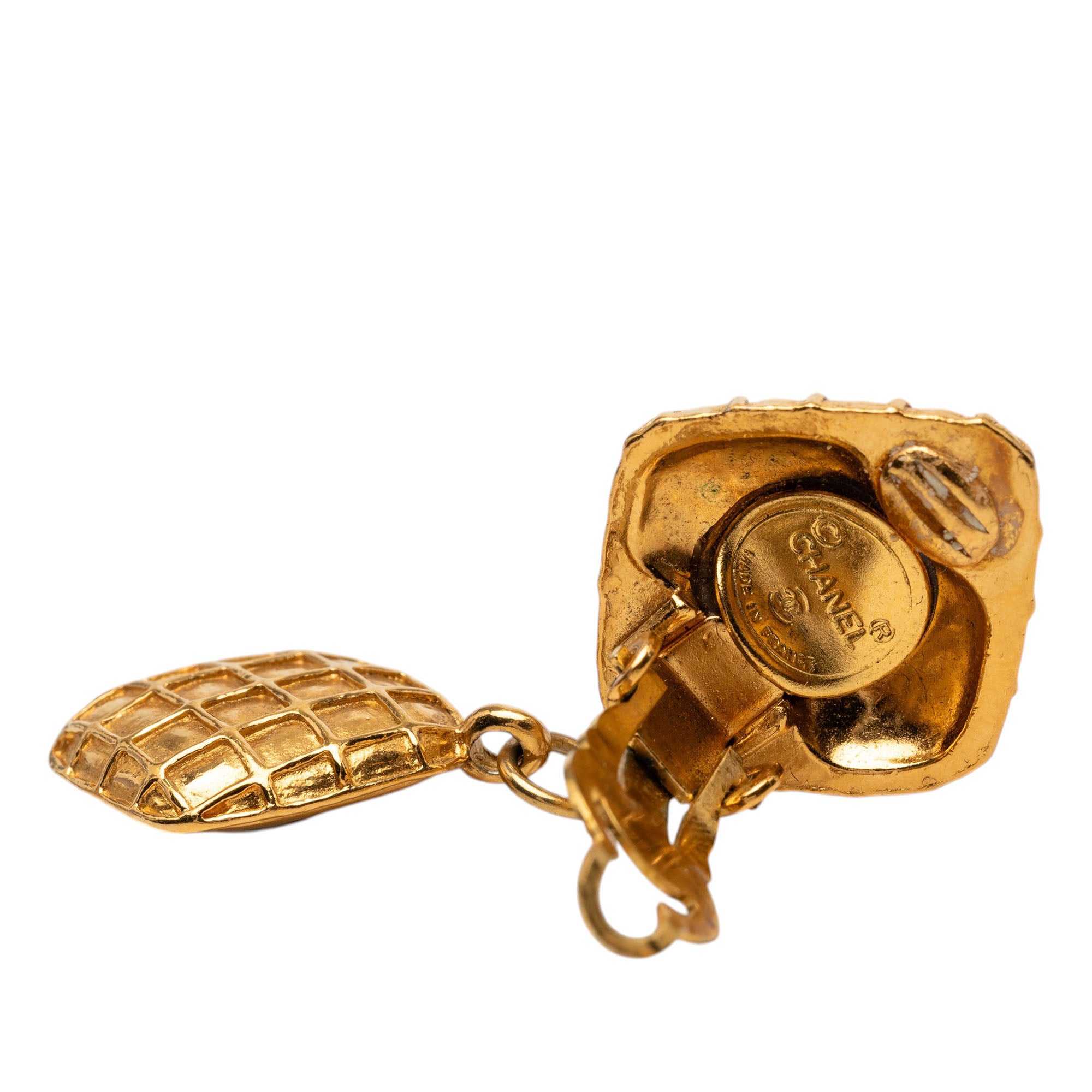 Gold Plated Quilted Diamond Shape Strass Drop Clip On Earrings - Image 3