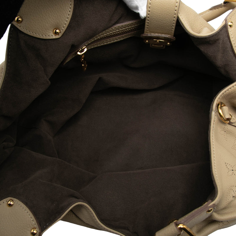 Monogram Mahina L Hobo - Image 4