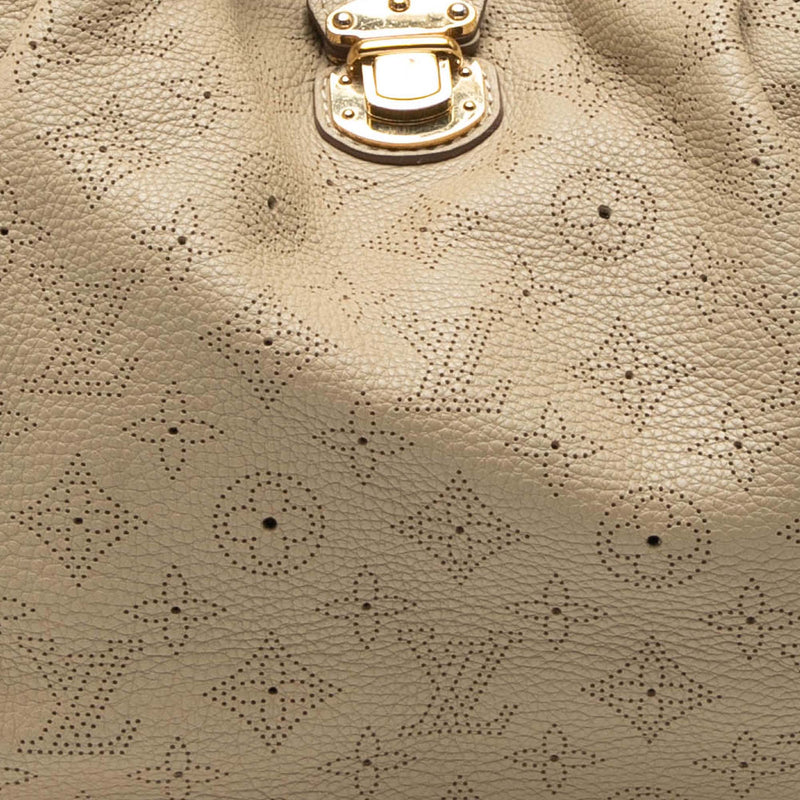 Monogram Mahina L Hobo - Image 6