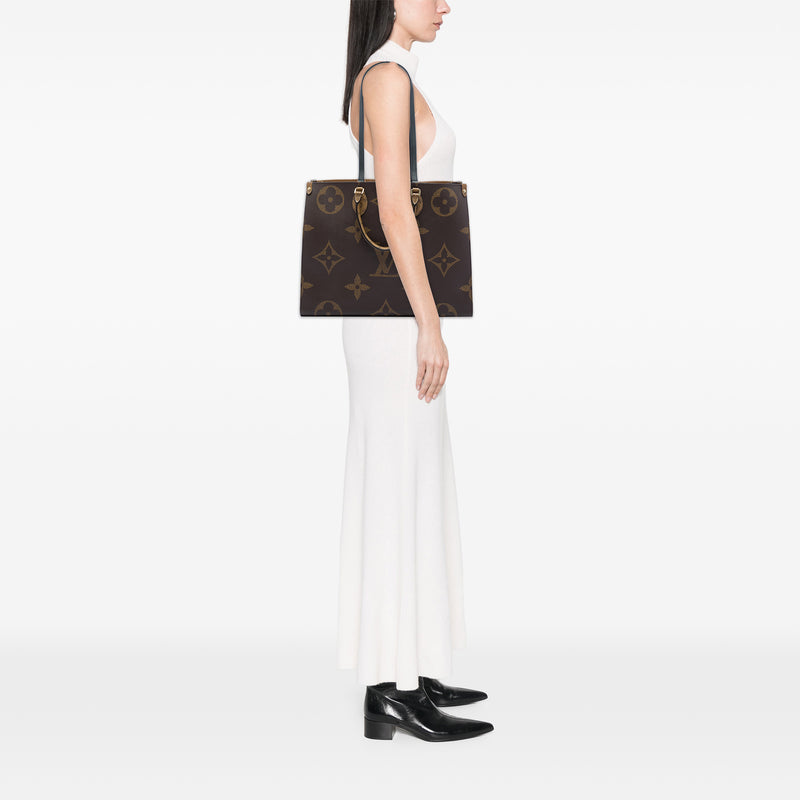 Monogram Reverse Giant OnTheGo GM - Image 5