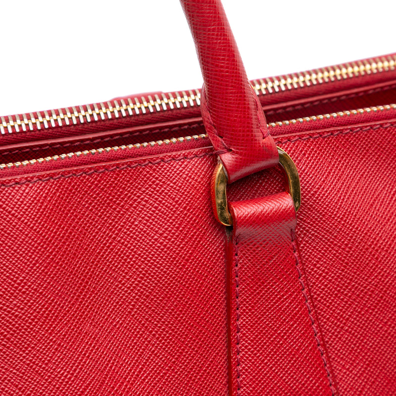 Large Saffiano Lux Galleria Double Zip Satchel - Image 10