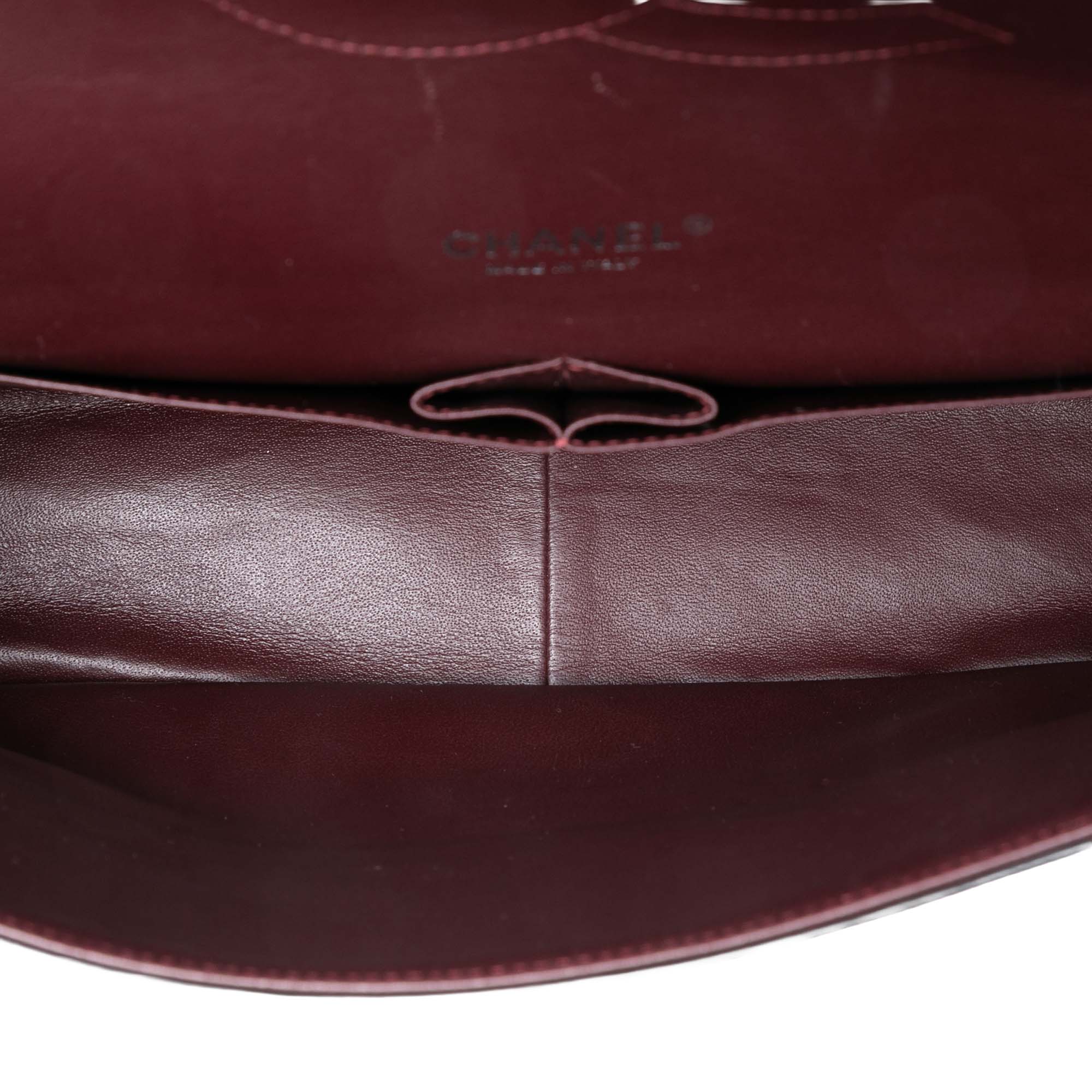 Maxi Classic Lambskin Double Flap - Image 4