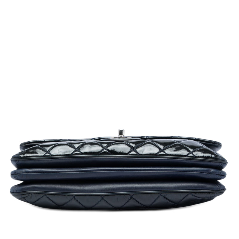 Jumbo Quilted Patent 3 Compartment Flap - Image 3