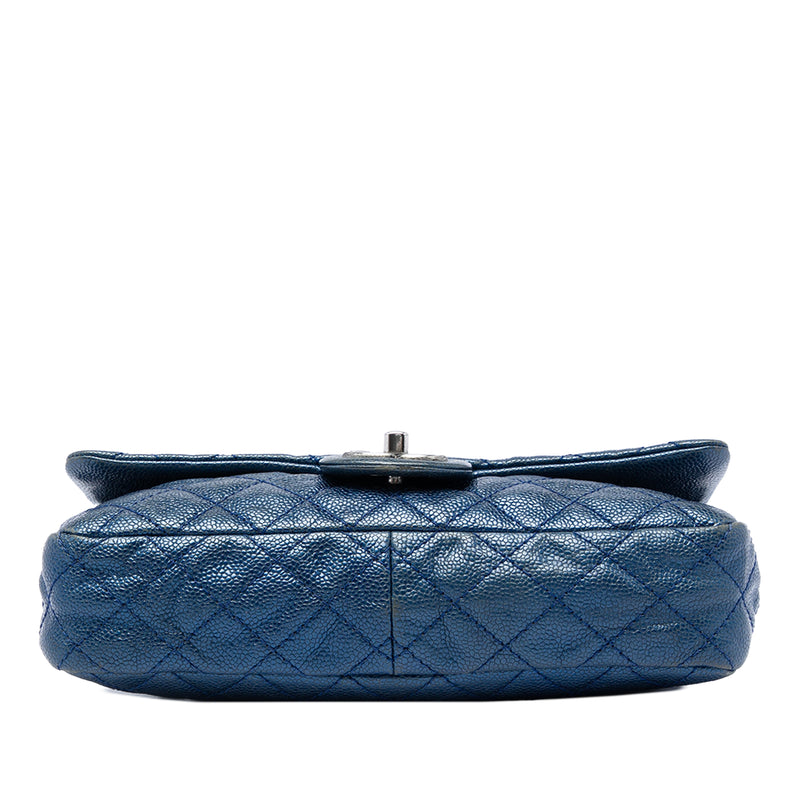Medium Quilted Iridescent Caviar Easy Flap - Image 3