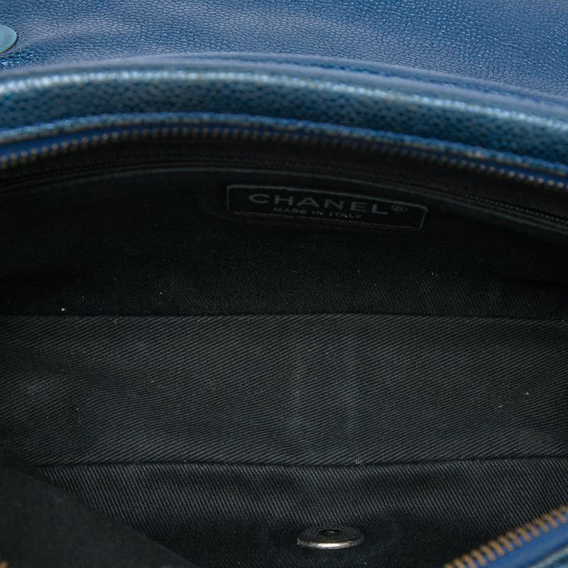 Medium Quilted Iridescent Caviar Easy Flap - Image 4