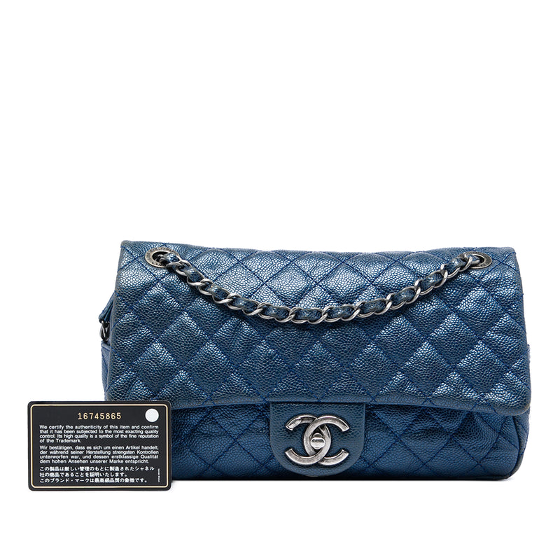 Medium Quilted Iridescent Caviar Easy Flap - Image 7