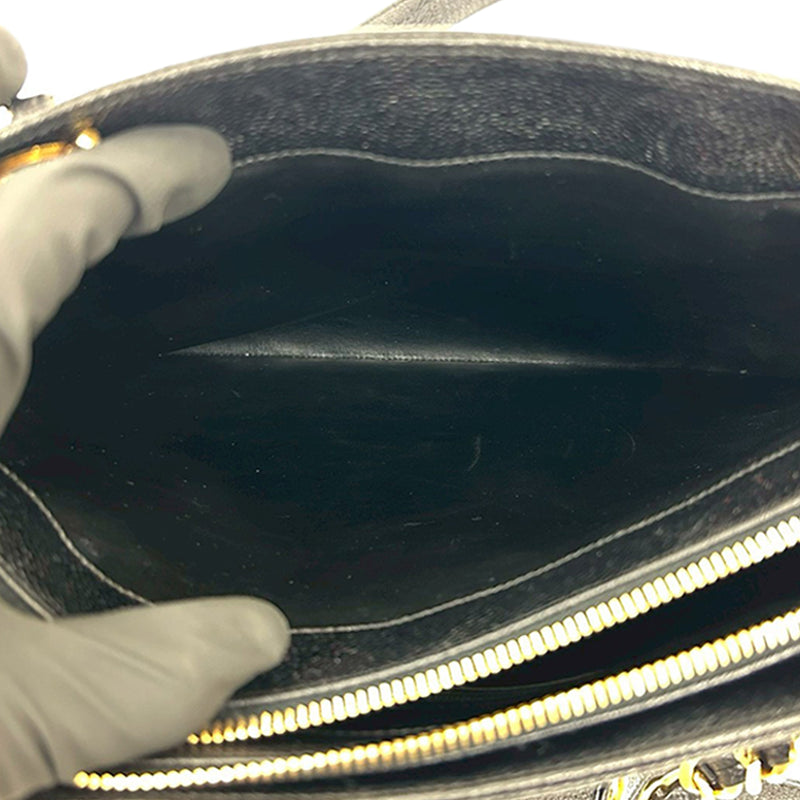 CC Caviar Front Pocket Chain Tote - Image 9