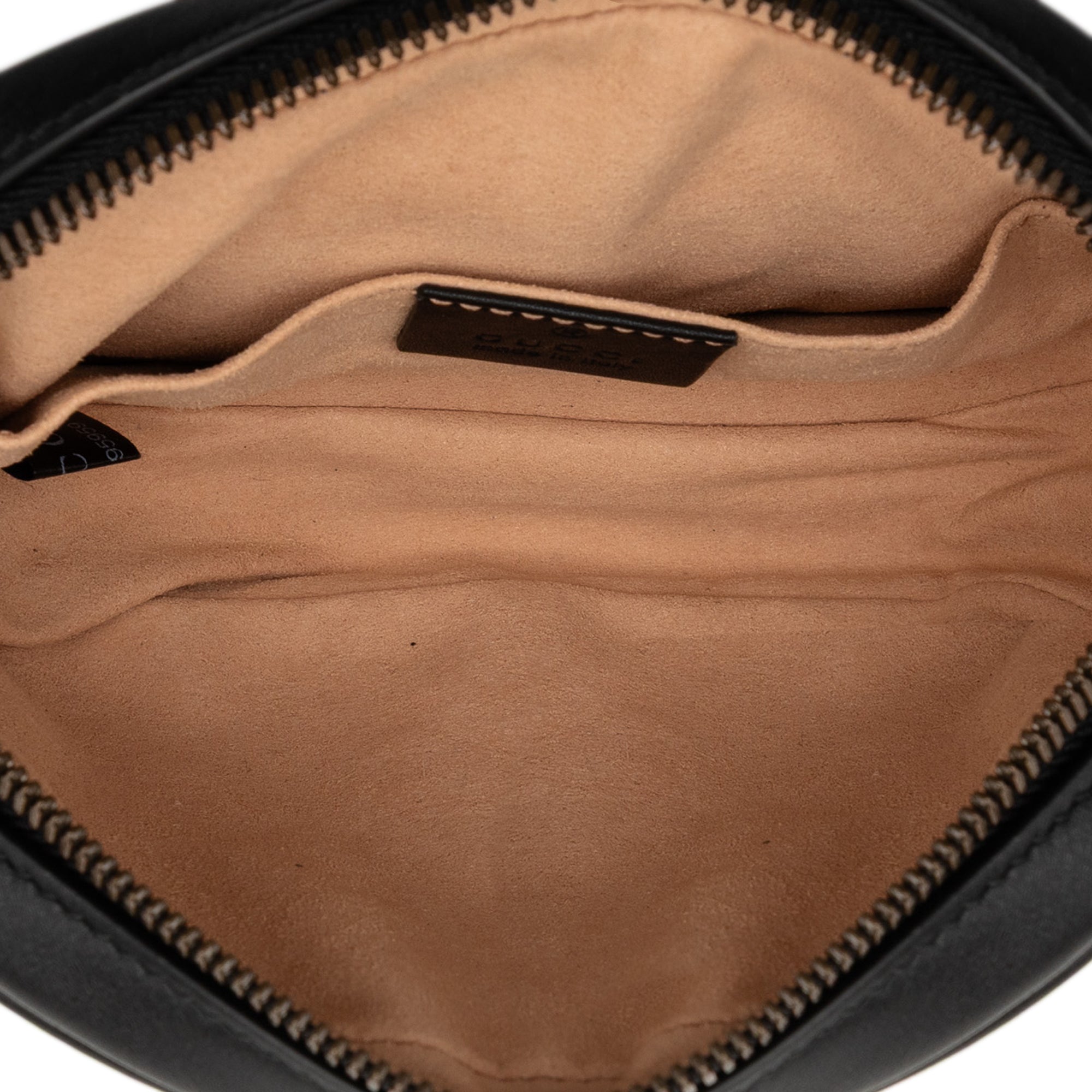GG Marmont Matelasse Leather Belt Bag - Image 4