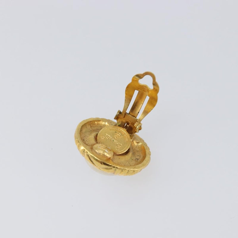 Chanel Vintage Round Clip-On Metal With Faux Pearl Gold Bijoux