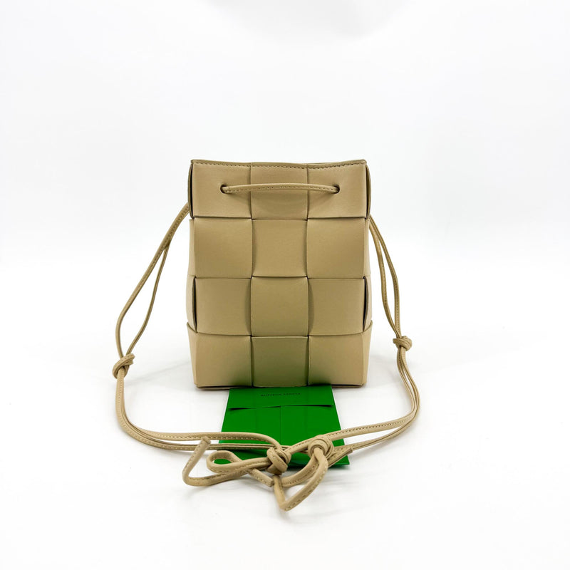 Bottega Veneta Cassette Leather Beige Bag