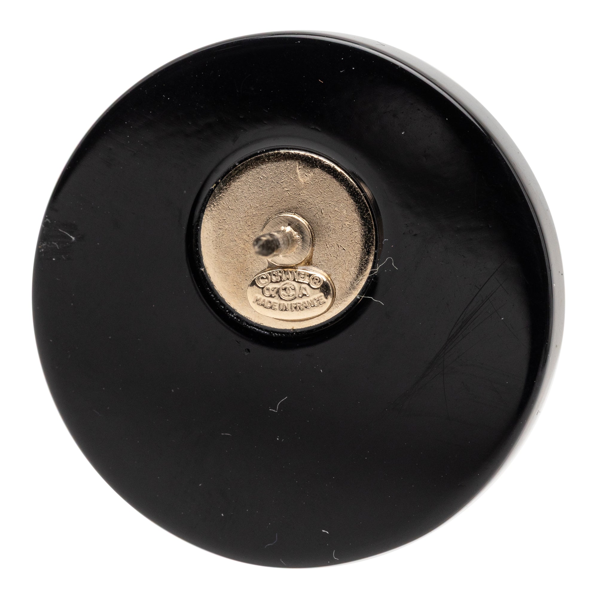 CC Resin Shield Brooch - Image 3