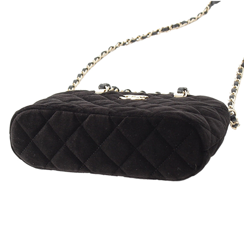 Quilted Velvet Coco Clutch With Chain - Image 4