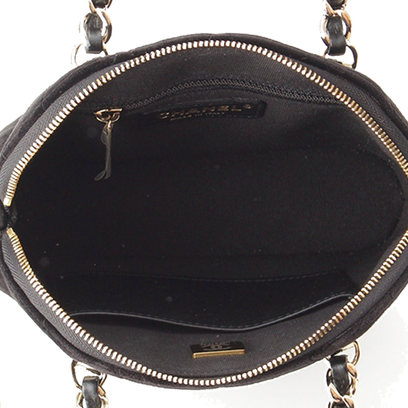 Quilted Velvet Coco Clutch With Chain - Image 5