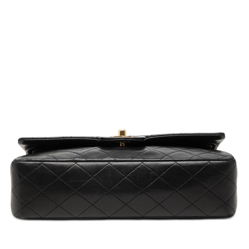 Medium Classic Lambskin Double Flap - Image 3