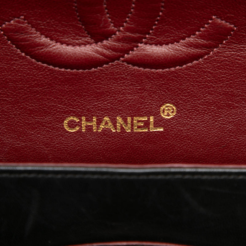 Medium Classic Lambskin Double Flap - Image 5