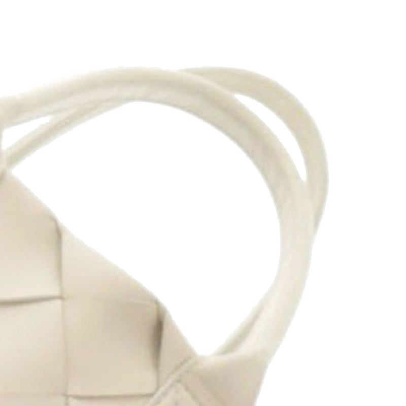 Lambskin Maxi Intrecciato Cabat Tote 30 - Image 12