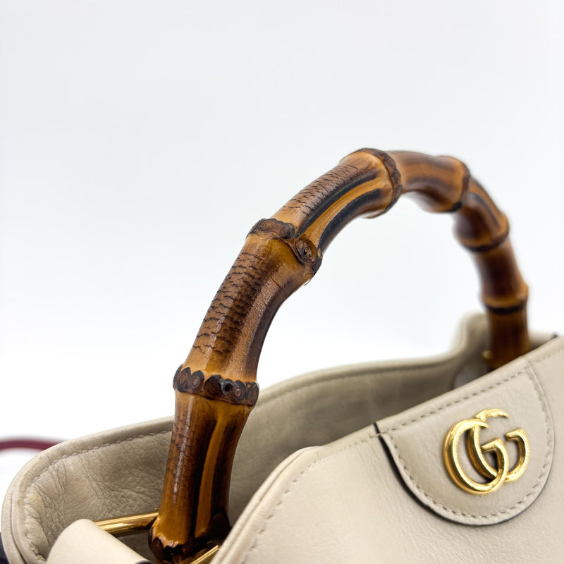 Gucci Diana Bamboo Leather Beige Bag