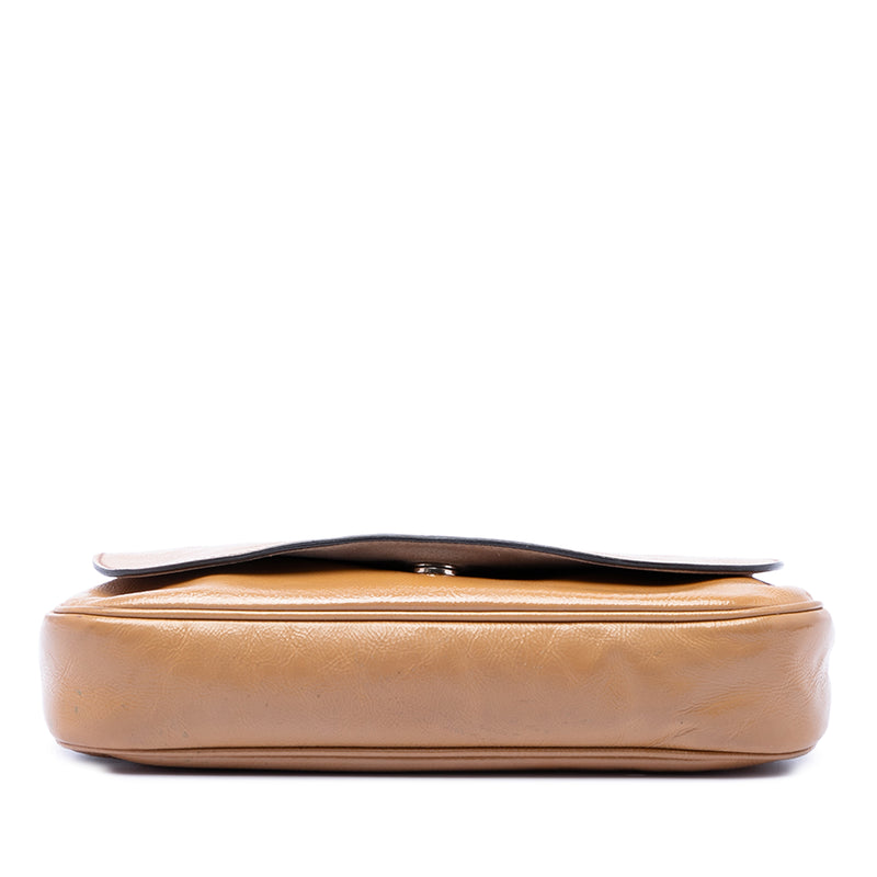 Medium Patent Soho Chain Flap Crossbody - Image 3