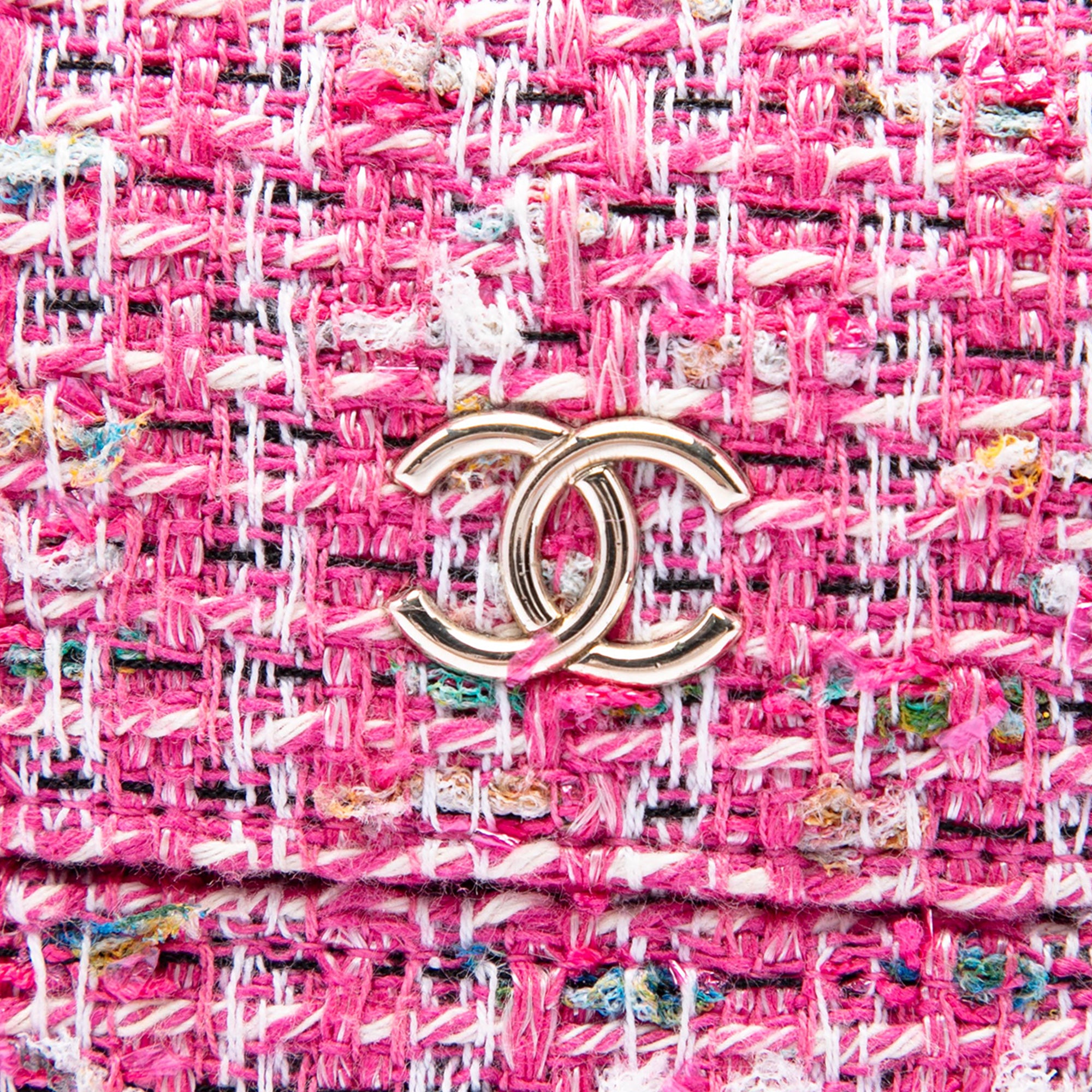 Tweed Chain Around Phone Holder - Image 5