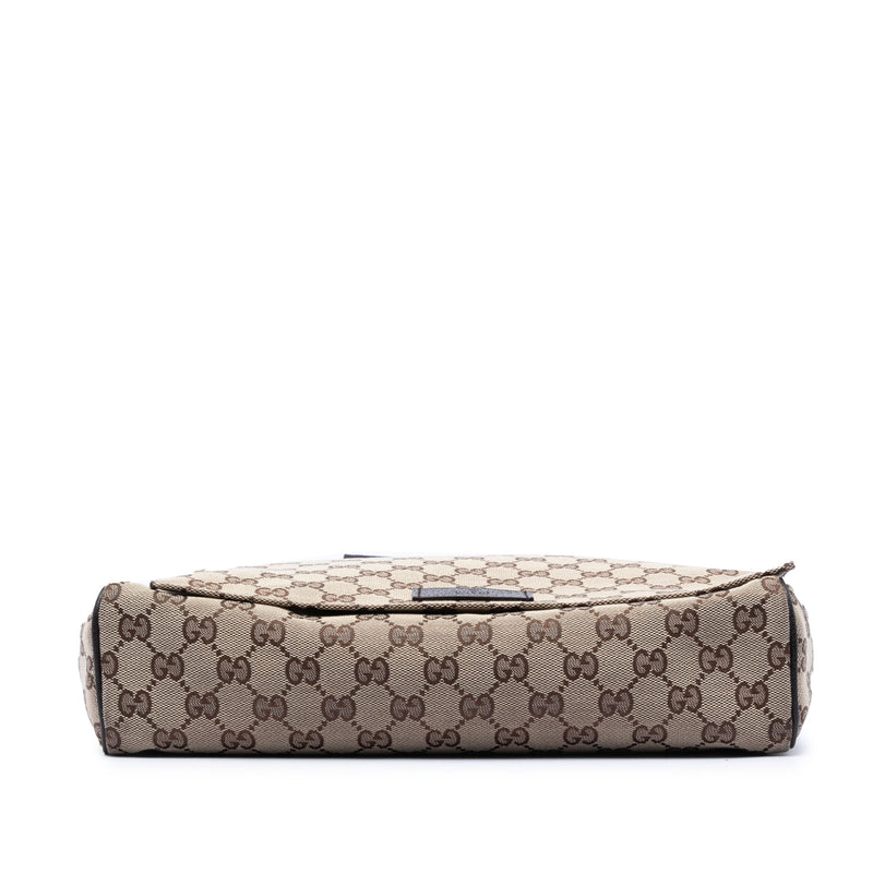 GG Canvas Messenger Bag - Image 3