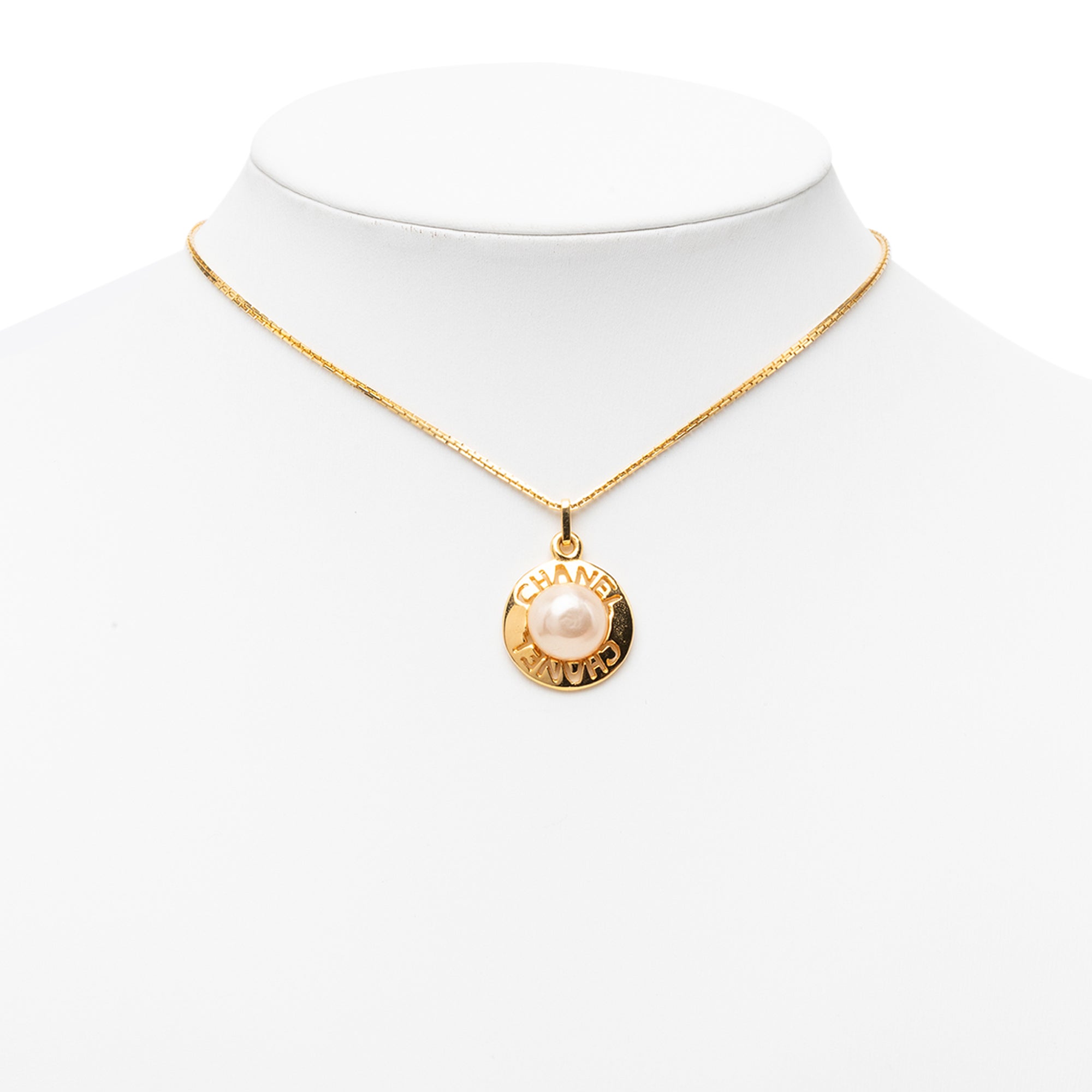 Gold Plated Faux Pearl Logo Round Pendant Necklace - Image 5