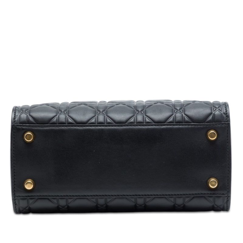 Medium Ultra Matte Calfskin Cannage Embossed Lady Dior - Image 3