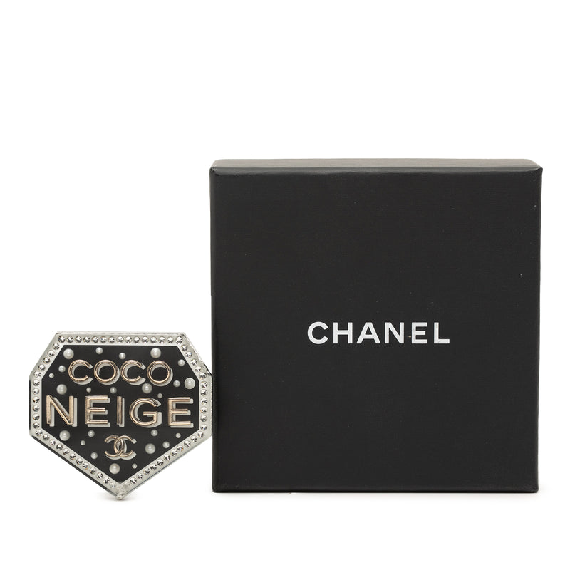 CC Resin Strass and Faux Pearl Coco Neige Pin Brooch - Image 4