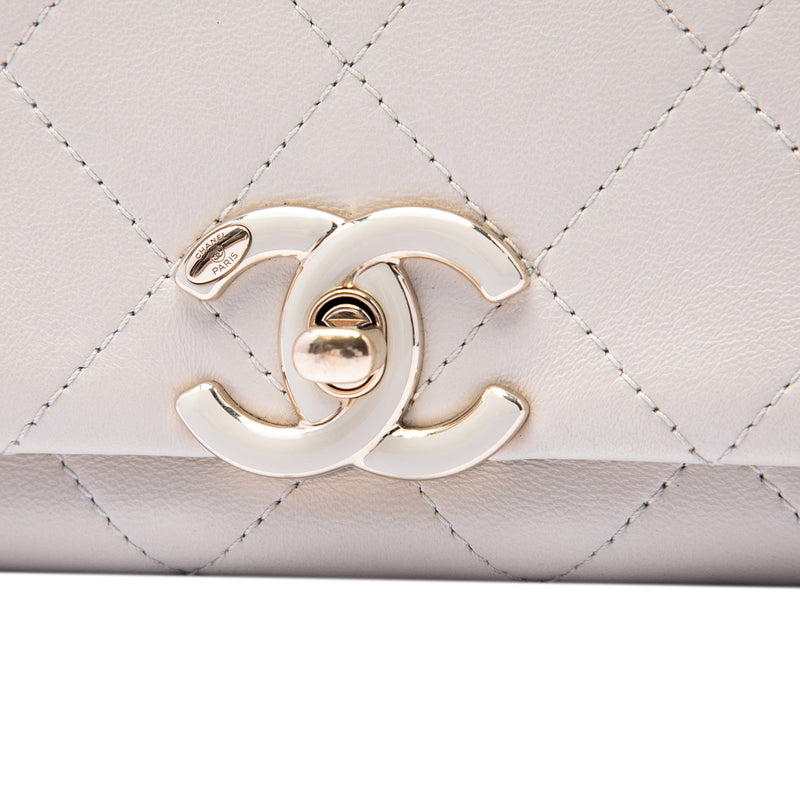 Large Quilted Lambskin Twist Chain Enamel CC Flap - Image 5