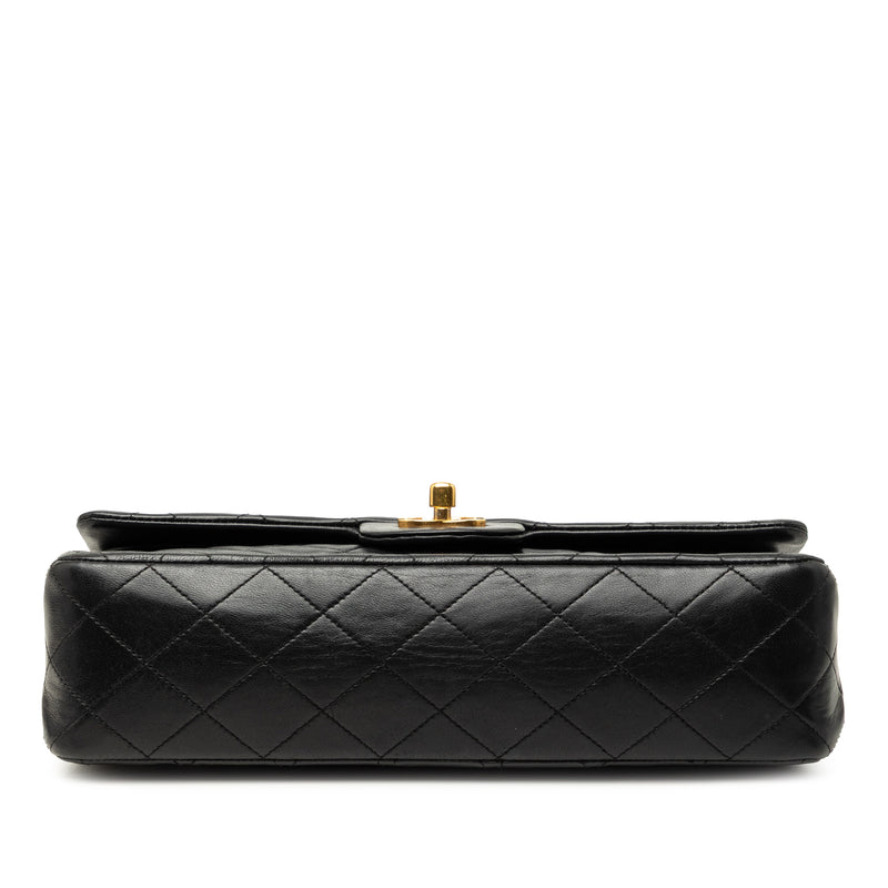 Medium Classic Lambskin Double Flap - Image 3