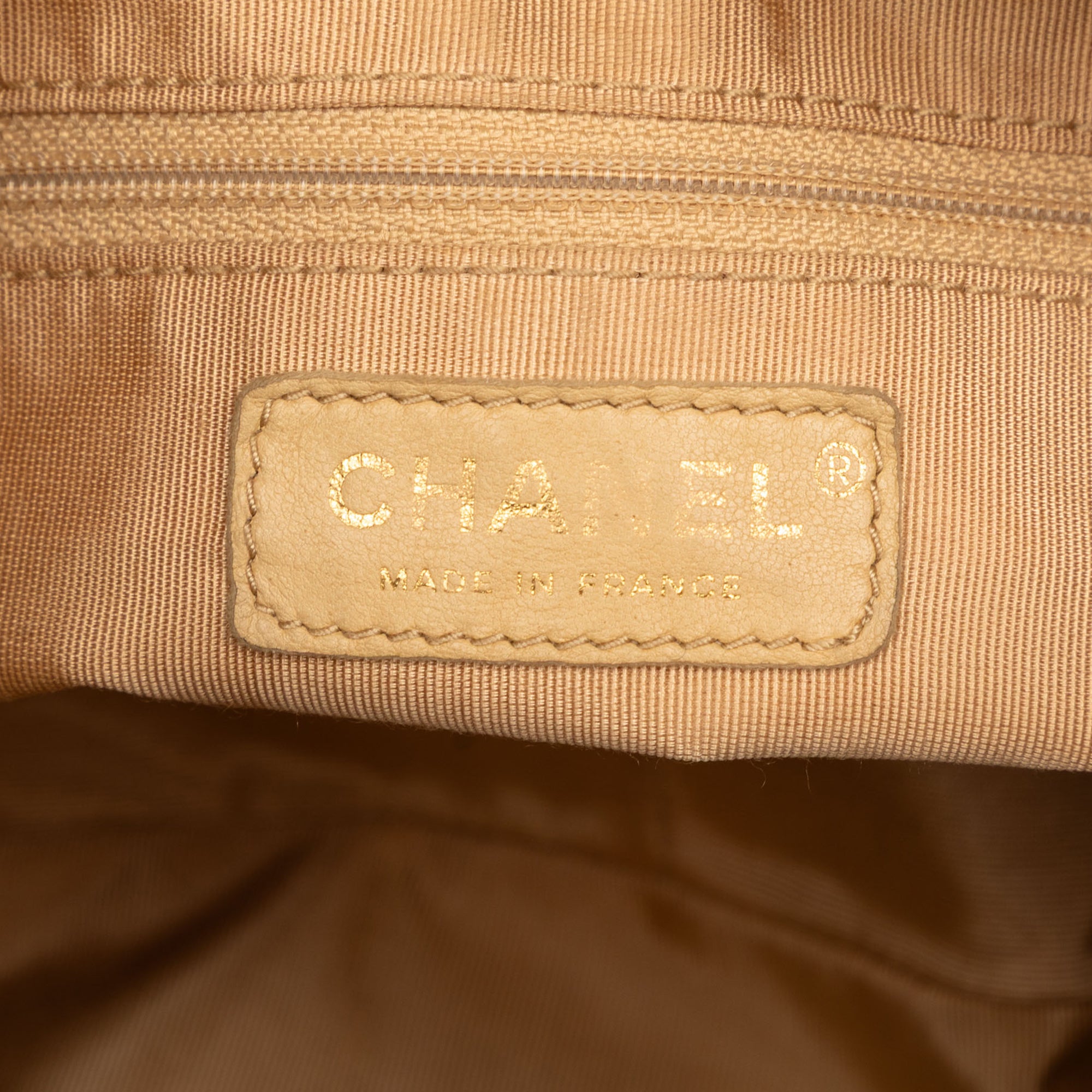 CC Quilted Caviar Timeless Shoulder Bag - Image 5