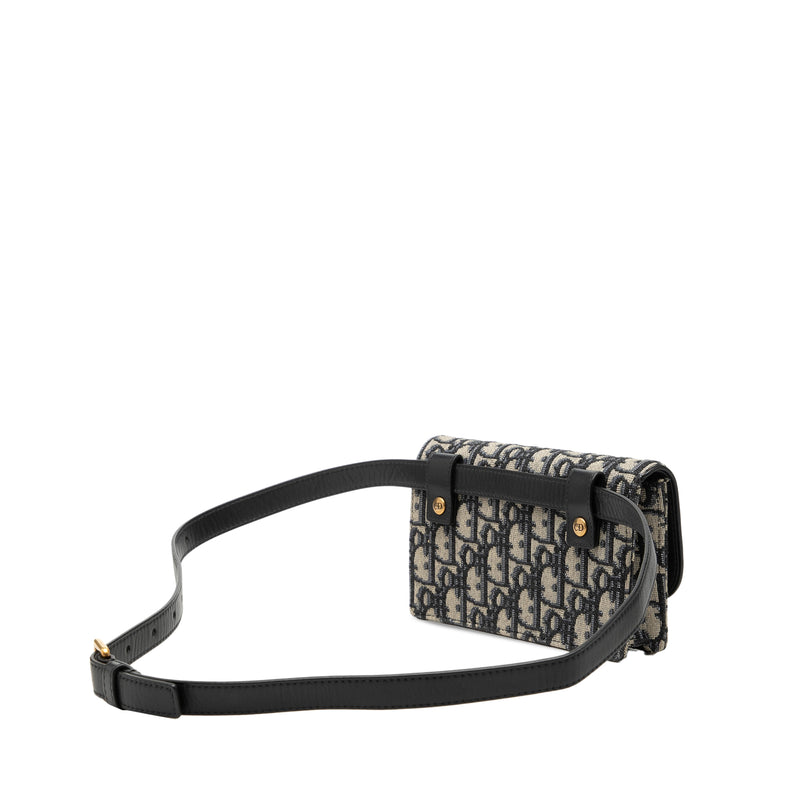 Oblique Canvas Saddle Belt Bag - Image 2