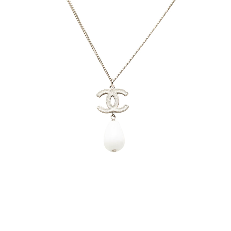 CC Brass Faux Pearl Pendant Necklace