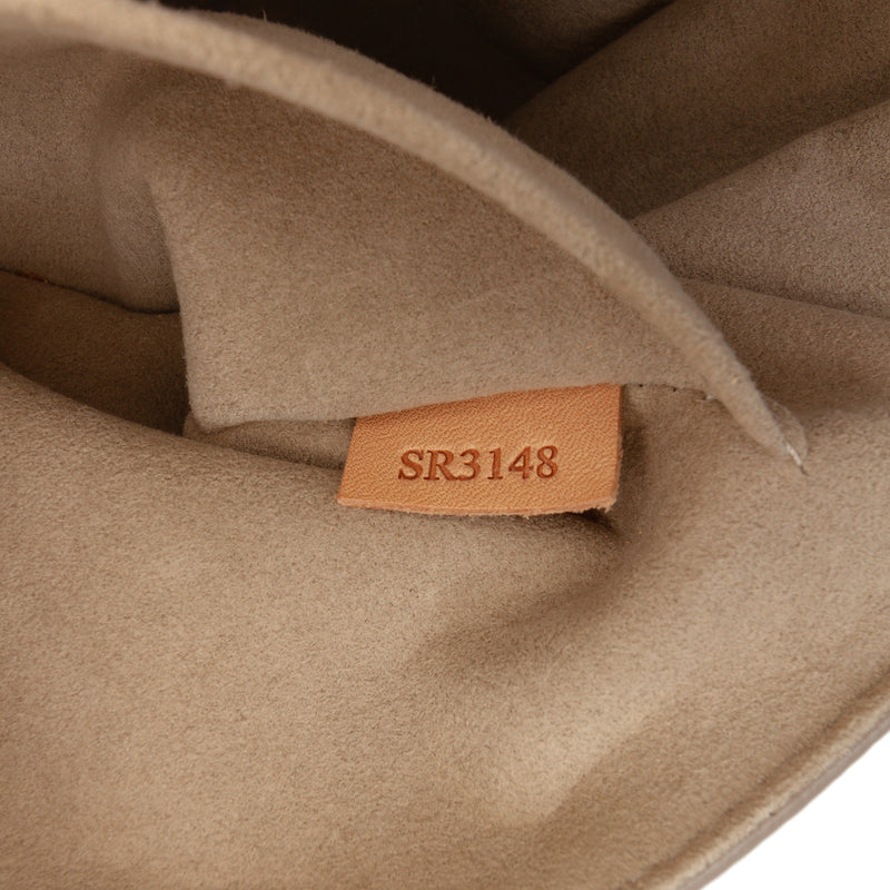 Epi Studded Sol Twist MM - Image 6