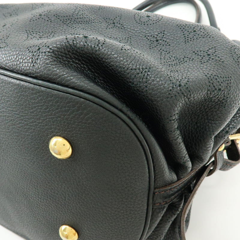 Louis Vuitton L Hobo Mahina Leather Black