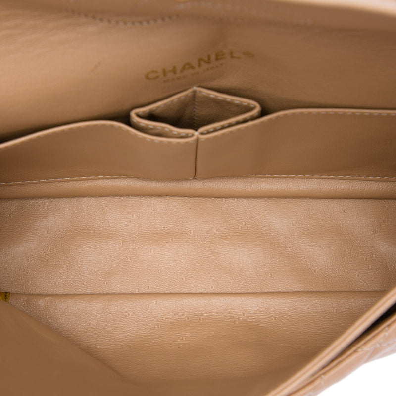 Medium Classic Lambskin Double Flap - Image 4