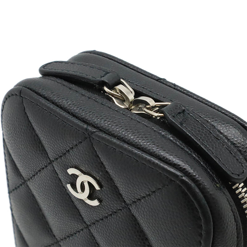 CC Quilted Caviar Zip Phone Case - Image 7