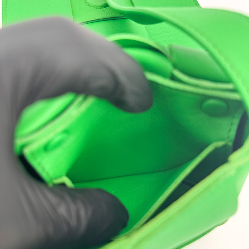 Bottega Veneta Cassette Maxi Intrecciato Leather Green Bag