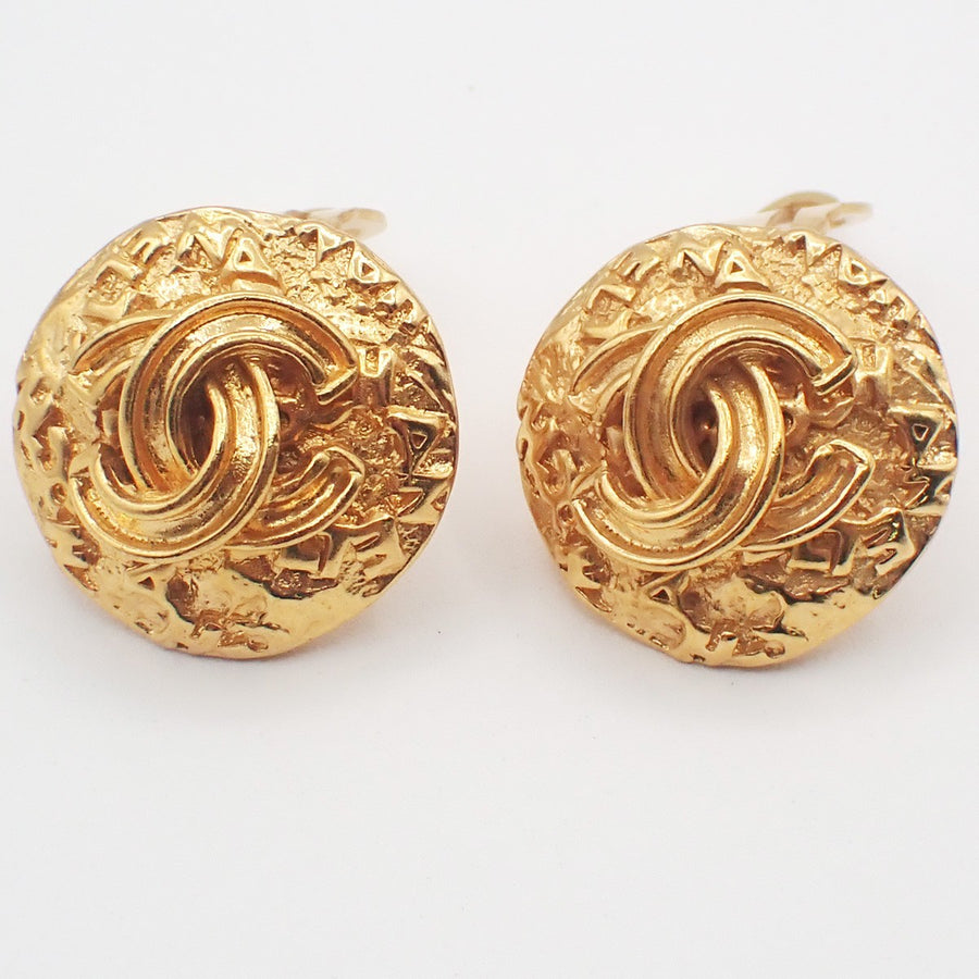 Chanel Vintage Cc Round Clip-On Metal Gold Gold_plated Bijoux