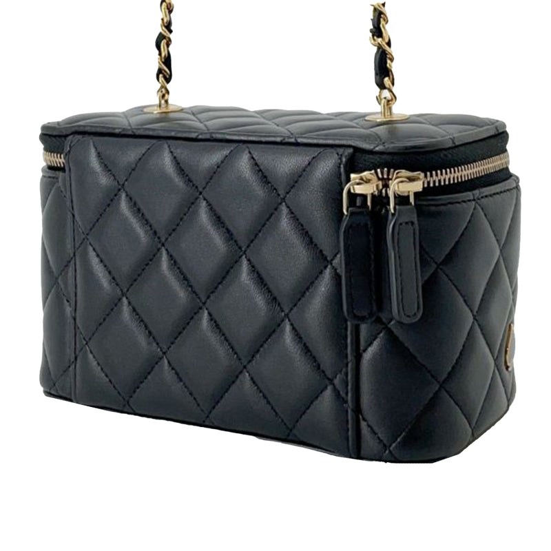 Small Quilted Lambskin Coco Casino Vanity Case With Chain - Image 2