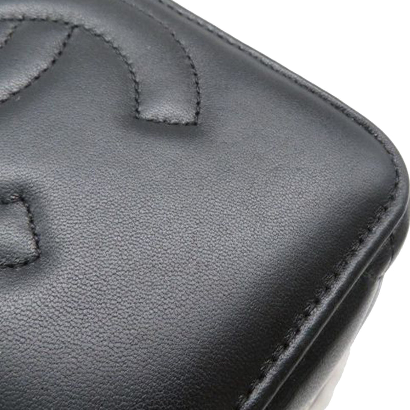 Small Quilted Lambskin Coco Casino Vanity Case With Chain - Image 8