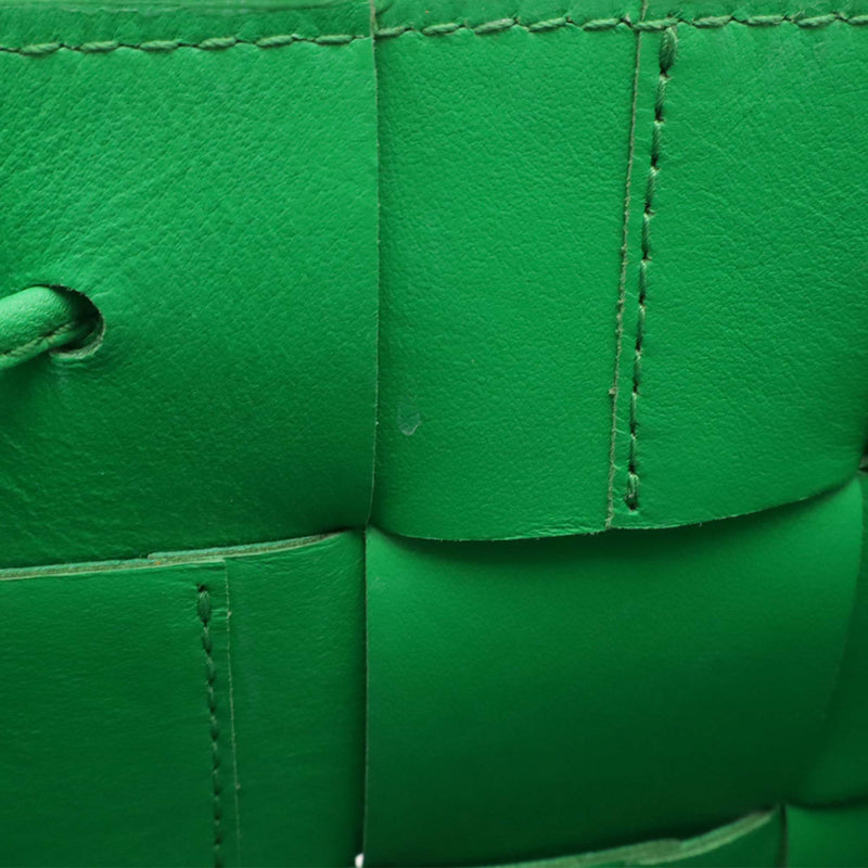 Small Nappa Maxi Intrecciato Cassette Bucket Bag - Image 4