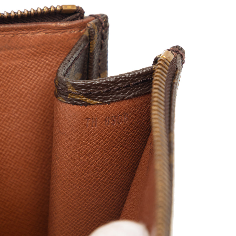 Monogram Poche Documents Portfolio - Image 6