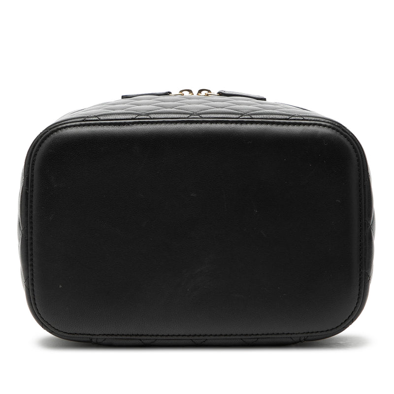 CC Quilted Lambskin Vanity Bag - Image 3