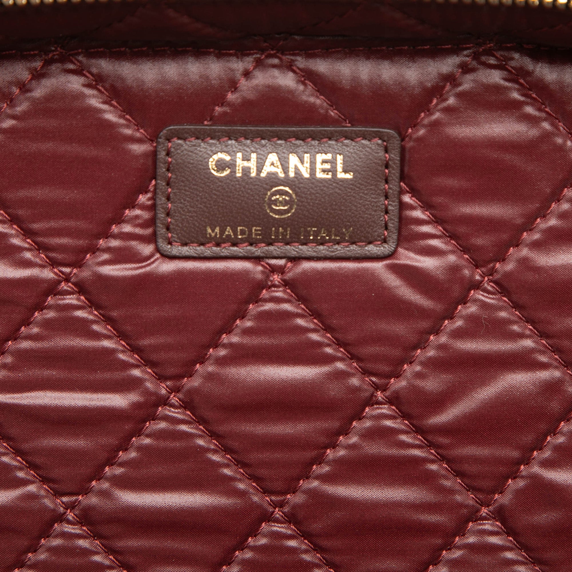 CC Quilted Lambskin Vanity Bag - Image 5