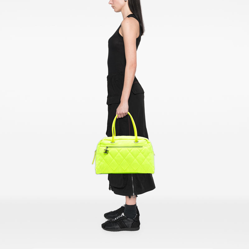 Paris Biarritz Quilted Canvas Fluo Duffle Bag - Image 7
