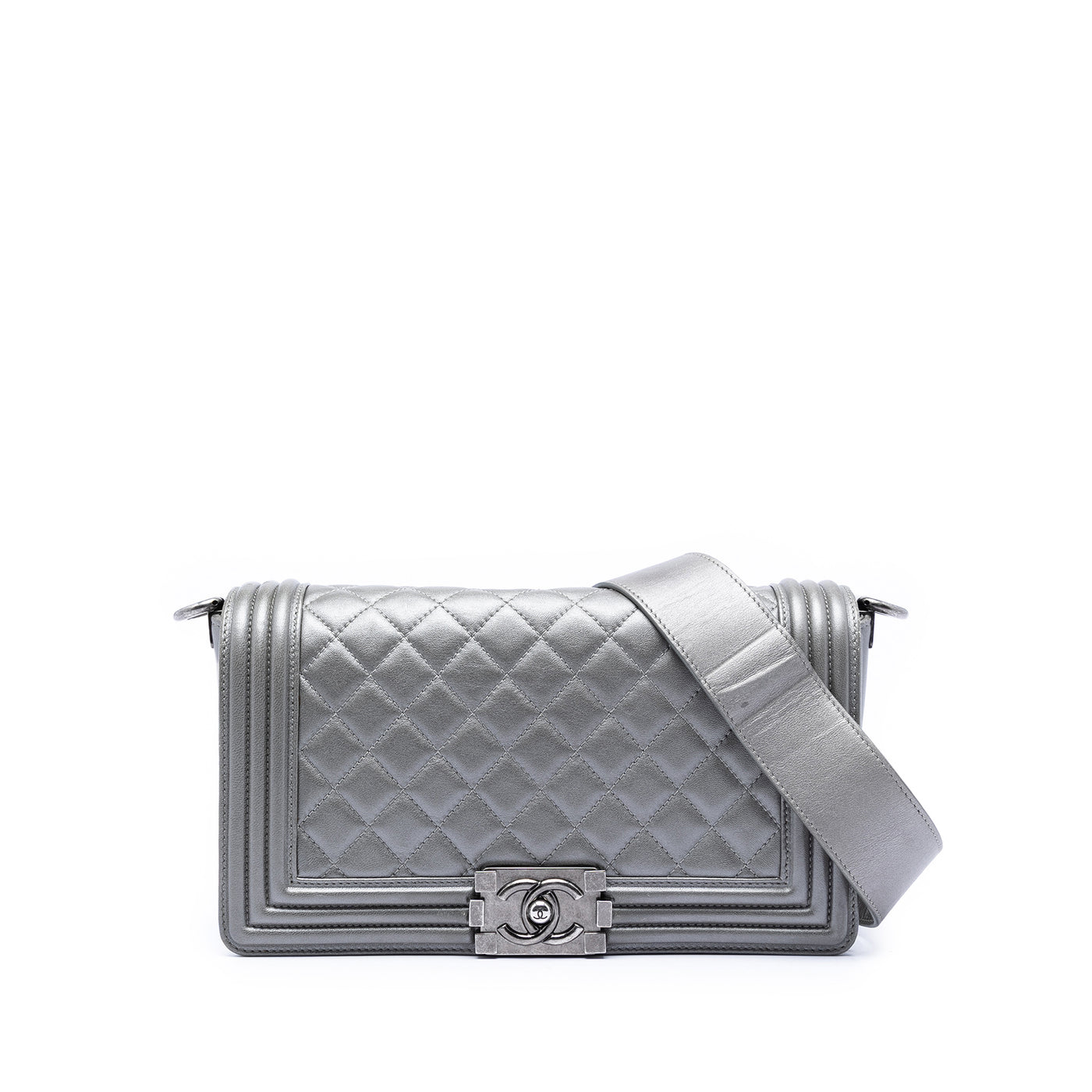 Old Medium Quilted Lambskin Boy Flap - Image 1
