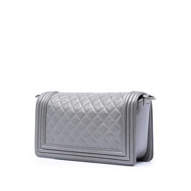 Old Medium Quilted Lambskin Boy Flap - Image 2
